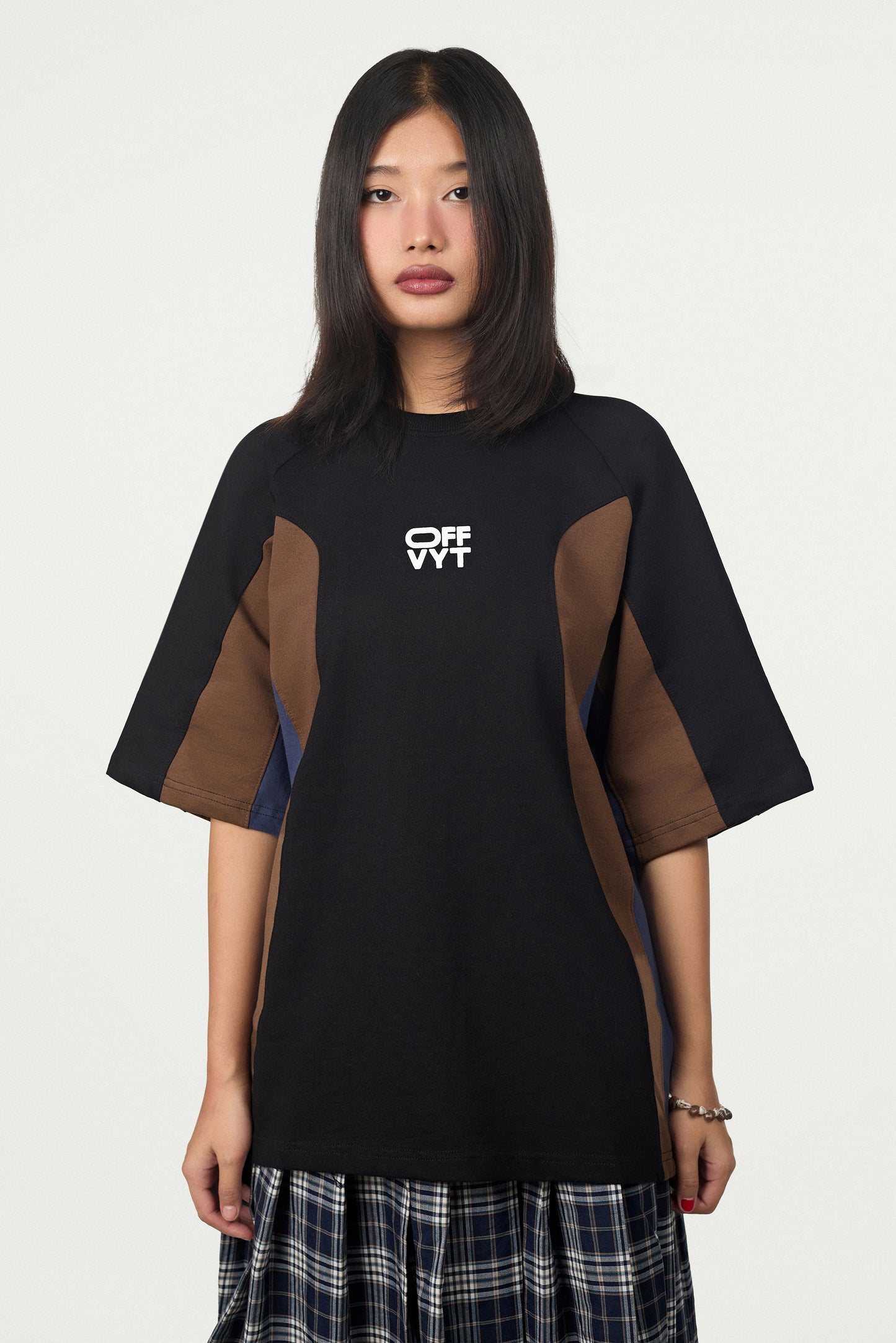 Contrast Panel Oversized T-Shirt (Black/Brown & Green/Black)
